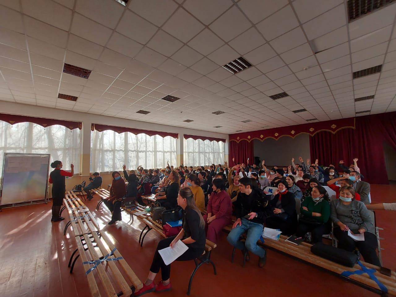 Педагогтармен жүргізілген семинар тренинг.     Тақырыбы: «Педагогикалық қарым қатынас стилі – кәсіби   құзыреттіліктің негізі».